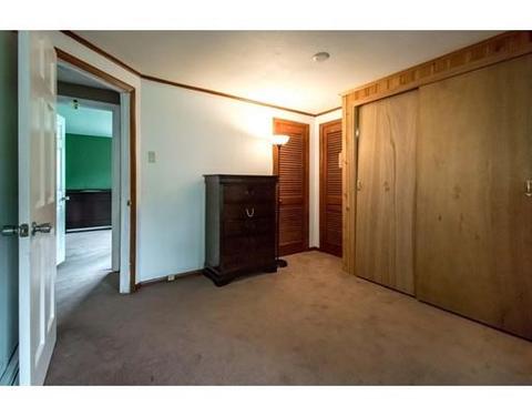 23 Seminole St, Springfield, MA 01118 photo 16