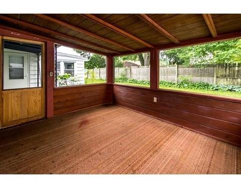 23 Seminole St, Springfield, MA 01118 photo 20