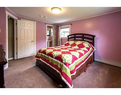 23 Seminole St, Springfield, MA 01118 photo 10