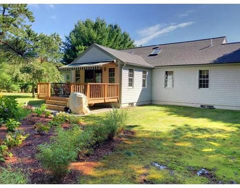 37 Monomoscoy Rd, Mashpee, MA 02649 photo 3