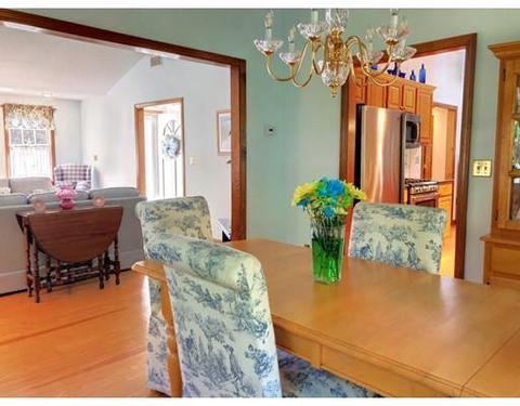 37 Monomoscoy Rd, Mashpee, MA 02649 photo 9