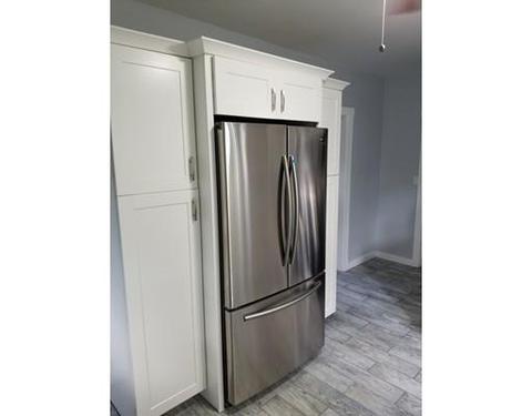 26 Pear St, Fall River, MA 02720 photo 3