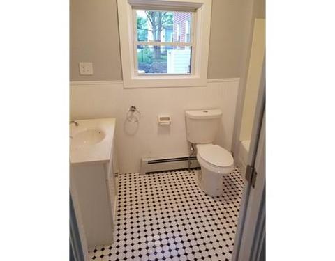 26 Pear St, Fall River, MA 02720 photo 6