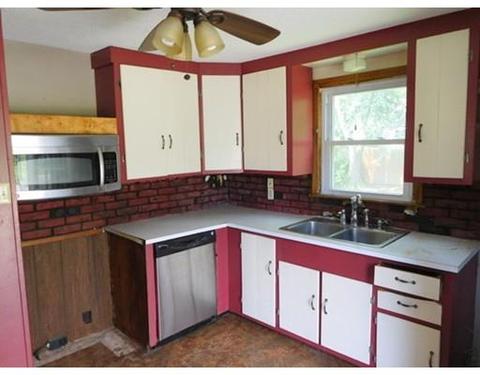 142 Clairmont Ave, Chicopee, MA 01013 photo 6