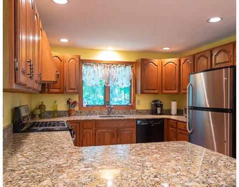 49 West Rd, Hampstead, NH 03841 photo 4