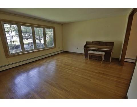 5 Spring St, Danvers, MA 01923 photo 4