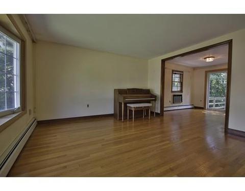 5 Spring St, Danvers, MA 01923 photo 6