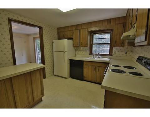 5 Spring St, Danvers, MA 01923 photo 11