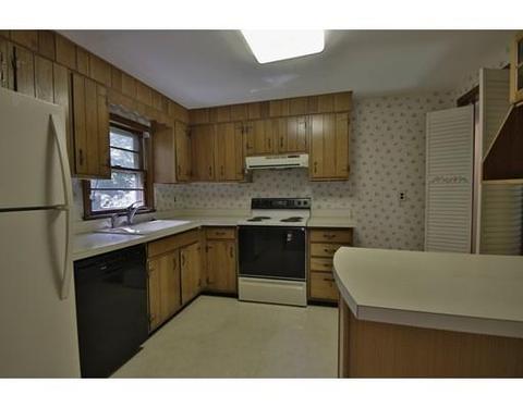 5 Spring St, Danvers, MA 01923 photo 10