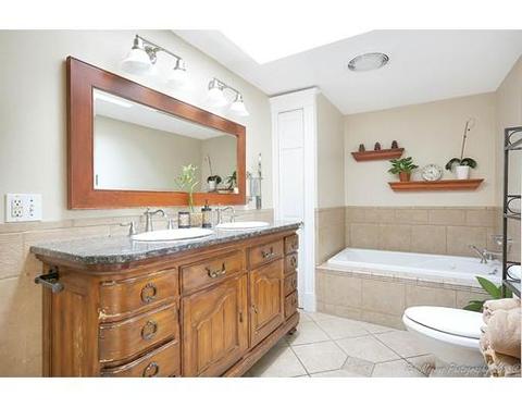 128 Lothrop St, Beverly, MA 01915 photo 7