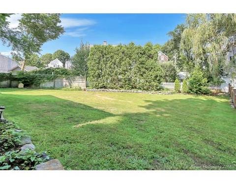 128 Lothrop St, Beverly, MA 01915 photo 24