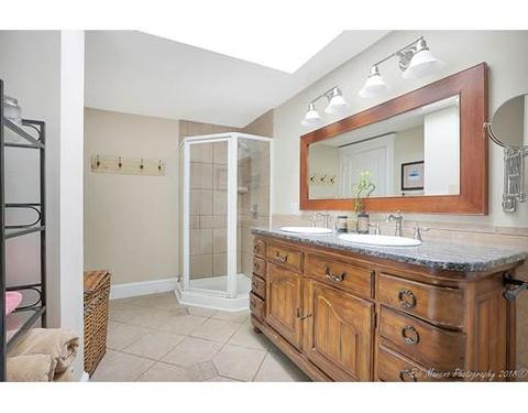 128 Lothrop St, Beverly, MA 01915 photo 15