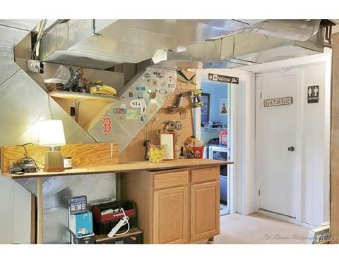 128 Lothrop St, Beverly, MA 01915 photo 25