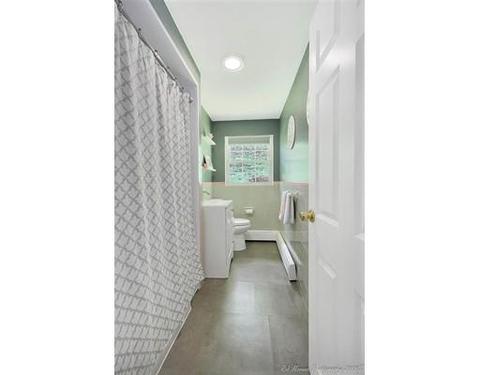 2 Gordon Rd, Beverly, MA 01915 photo 6