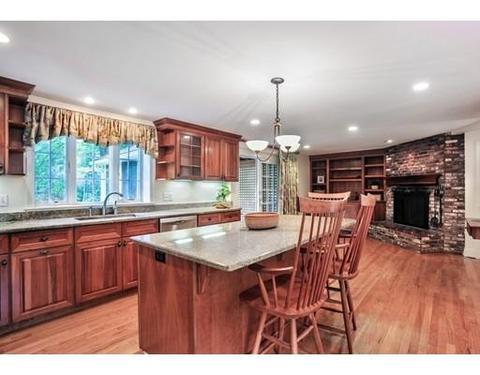 16 Volunteer Rd, Hingham, MA 02043 photo 4