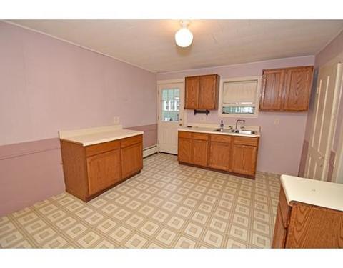 65 Emerald Pl, Easthampton, MA 01027 photo 6