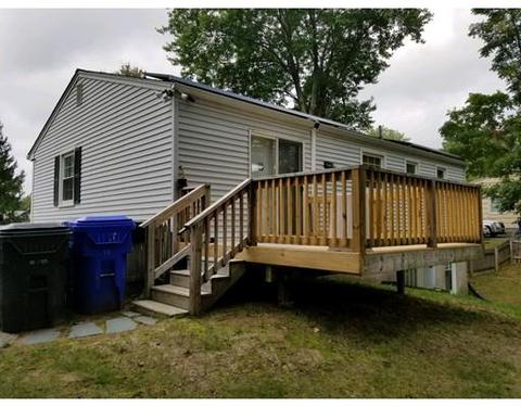 195 Kerry Dr, Springfield, MA 01118 photo 5