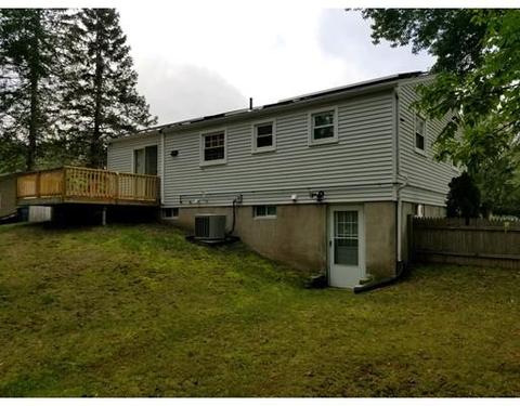 195 Kerry Dr, Springfield, MA 01118 photo 4
