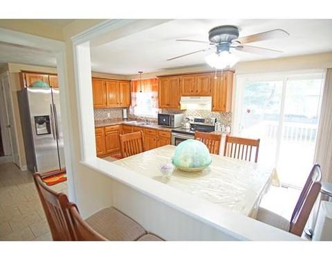 195 Kerry Dr, Springfield, MA 01118 photo 9