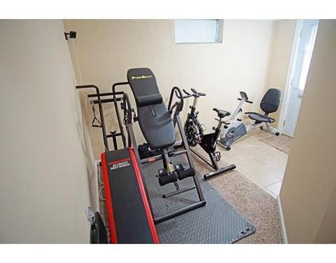 195 Kerry Dr, Springfield, MA 01118 photo 23