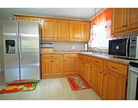 195 Kerry Dr, Springfield, MA 01118 photo 11