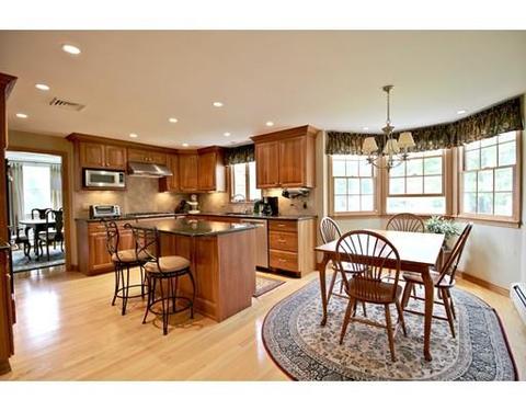 13 Baldwin Ln, Reading, MA 01867 photo 9