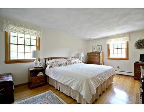 13 Baldwin Ln, Reading, MA 01867 photo 22
