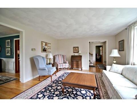 13 Baldwin Ln, Reading, MA 01867 photo 6