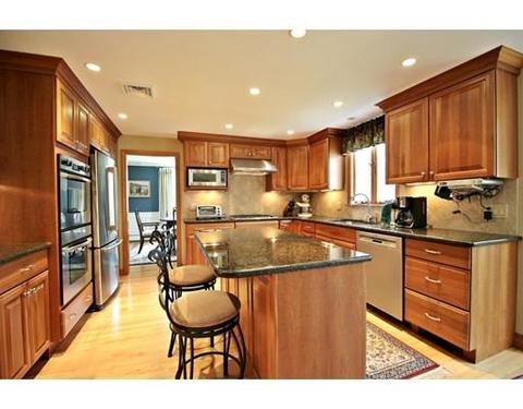 13 Baldwin Ln, Reading, MA 01867 photo 10