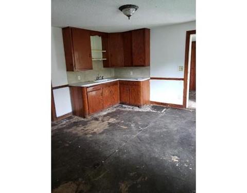 40 Norman St, Springfield, MA 01104 photo 3
