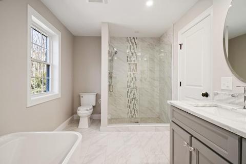 29 Torre, Reading, MA 01867 photo 9