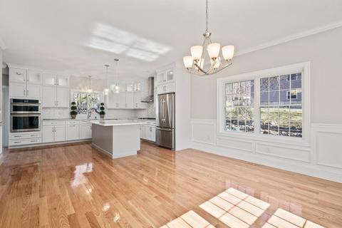 29 Torre, Reading, MA 01867 photo 5