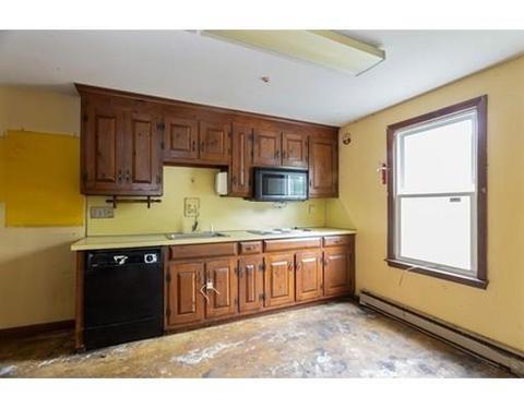 850 Parker St, Springfield, MA 01129 photo 9