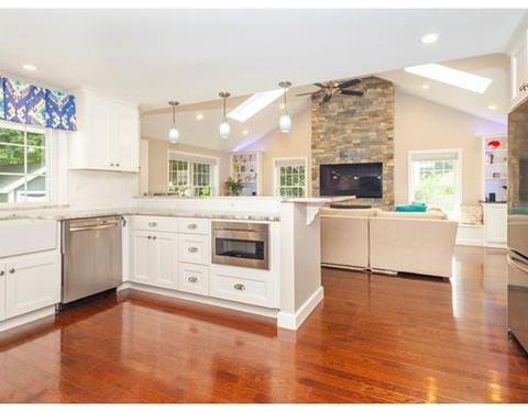 1 Buker Rd, Danvers, MA 01923 photo 1