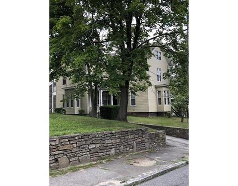 24 Richards St, Worcester, MA 01603 photo 2