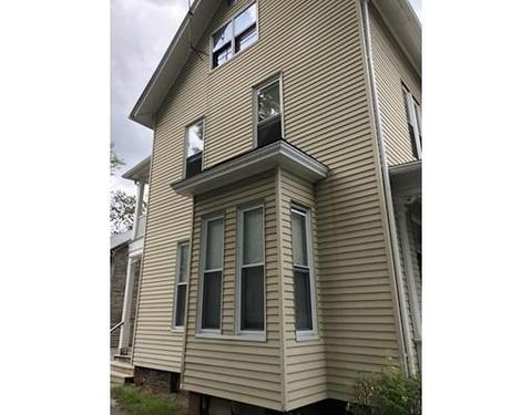 24 Richards St, Worcester, MA 01603 photo 3