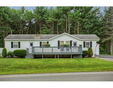 208 Clark St, Gardner, MA 01440 photo 2