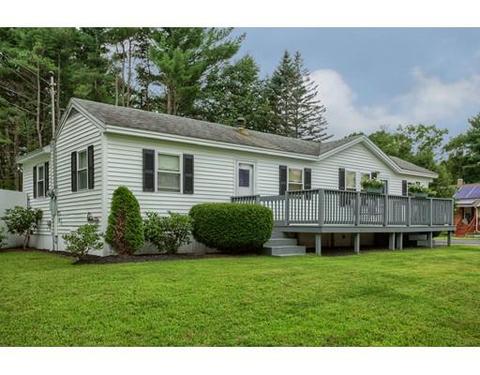 208 Clark St, Gardner, MA 01440 photo 1