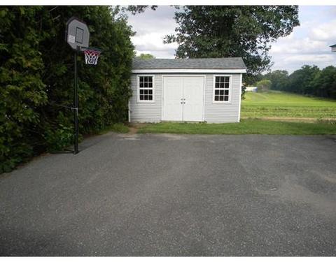 30 Crestview Dr, West Springfield, MA 01089 photo 4