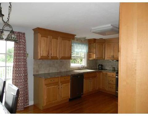 30 Crestview Dr, West Springfield, MA 01089 photo 9