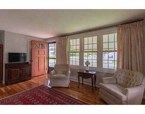 15 Ely Ave, Easthampton, MA 01027 photo 4
