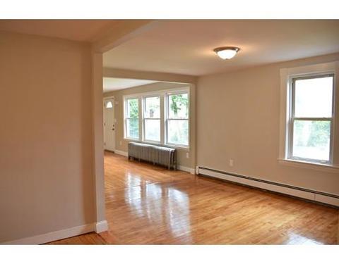49 Stevens St, Stoneham, MA 02180 photo 4