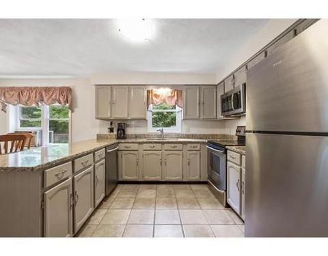 2 Knowlton Dr, Acton, MA 01720 photo 4