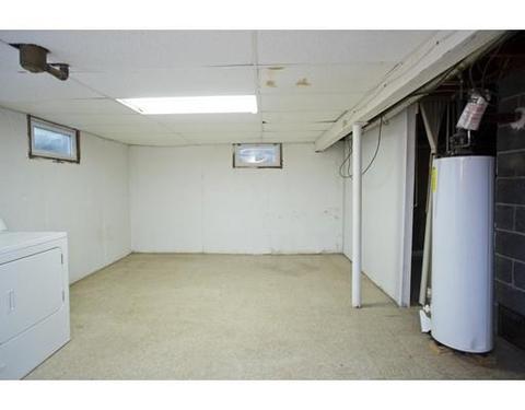 12 Steuben St, Springfield, MA 01151 photo 11