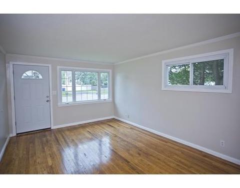12 Steuben St, Springfield, MA 01151 photo 8
