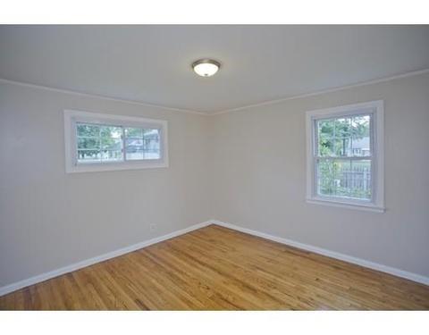 12 Steuben St, Springfield, MA 01151 photo 9