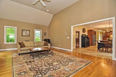 2 River Bend Rd, Upton, MA 01568 photo 12