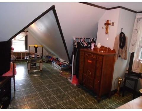 6 Middle St, Stoneham, MA 02180 photo 18