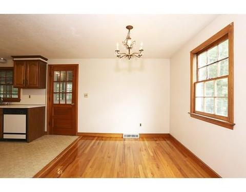 11 Borrows Rd, Foxboro, MA 02035 photo 9
