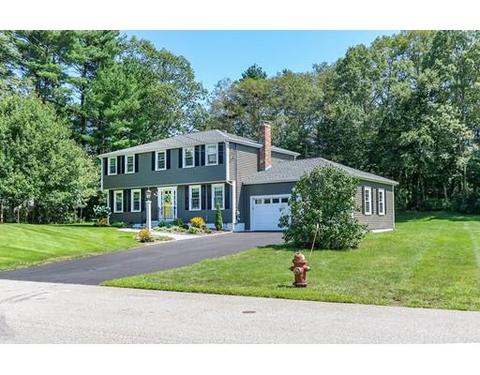 27 Crestview Dr, Millis, MA 02054 photo 2